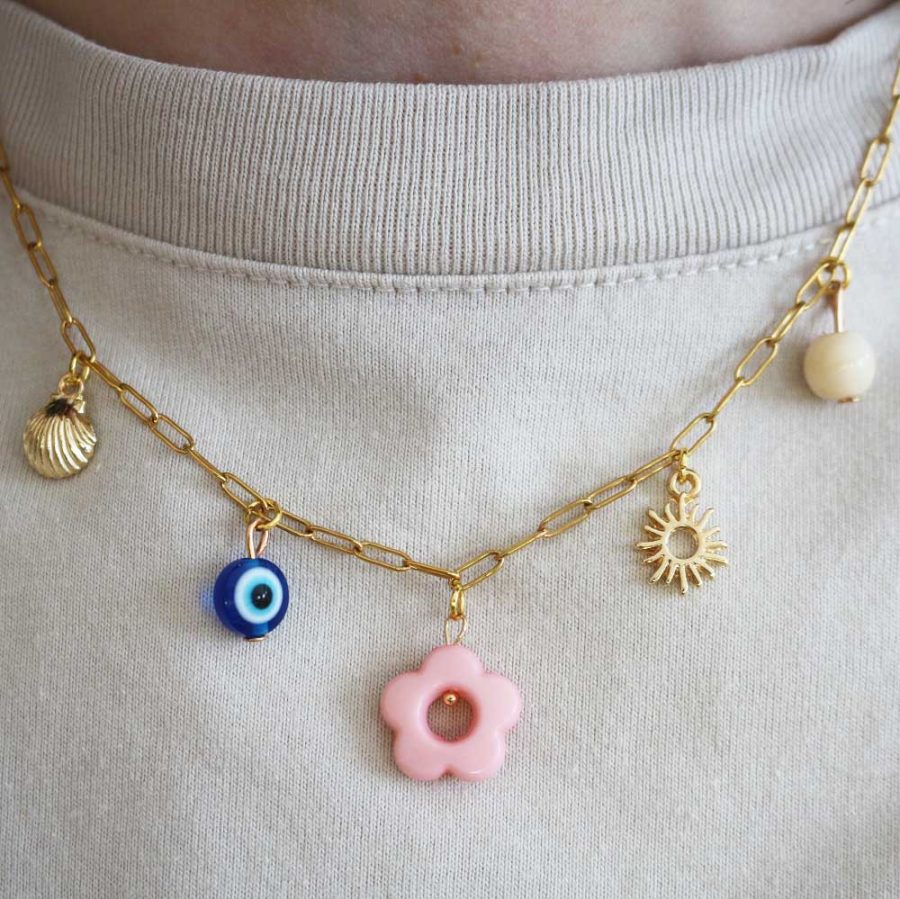 collier-breloques-Ombelline-charms-rose